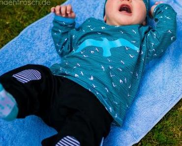 5 Herausforderungen bei Babys erstem Freibad Besuch und ein Outfit mit Möwen
