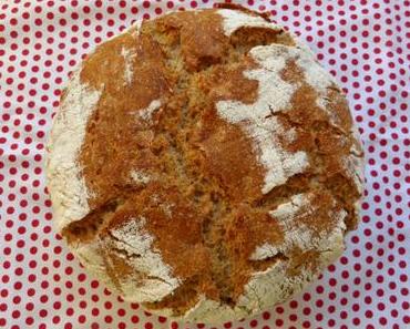 Topfbrot mit Rosenblütenstarter und Sushi-Reis