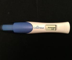 Der positive Schwangerschaftstest machte mich unglaublich glücklich!
