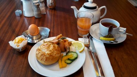 Frühstück im Hotel Baseler Hof