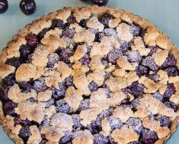 Kirschenzeit im Markgräflerland: Cherry Crumble Tart – Kirschkuchen mit Streuseln