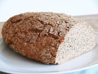Vollkorn-Leinsamen-Brot