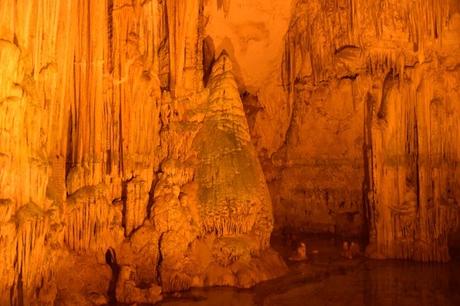 17_Der-Christbaum-im-Hauptraum-Grotta-di-Nettuno-Neptungrotte-Sardinien-Alghero-Italien