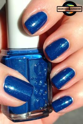 [Nails] Blue Friday mit essie 424 loot the booty & p2 the FUTURE is mine 030 polar light