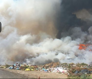 Bodrums Mülldeponie in Torba brennt.