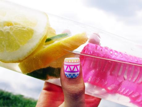 Fruchtschorlen selbstgemacht: Jaimee testet die Infuse Bottle für den Sommer