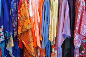 Kimono – Traditionelle Kleidung Japans und ihre Vielfalt
