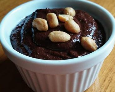 Schokoladenpudding – vegan, roh und mit Buchtipp