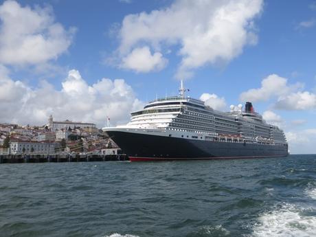 Kreuzfahrtschiff-Queen-Victoria-Cunard-Line-Lissabon-Portugal