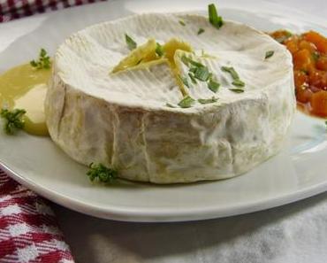 Gebackener Camembert mit Nektarinenchutney – plus: eine Verlosung