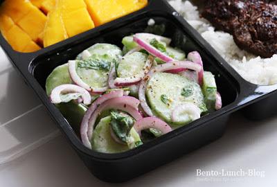 Bento #170: Vegetarisches Gyros, Gurkensalat, Reis und Mango