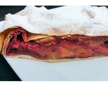 Omas ofenwarmer Zwetschkenstrudel