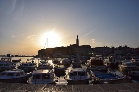 Sonnenuntergang-Hafen-Rovinj-Segeln-Yacht-Kroatien-Mittelmeer