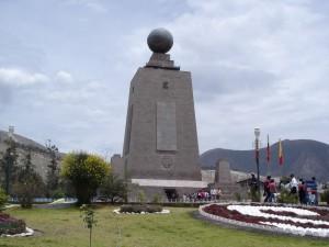 Die Mitte der Welt- Das Äquatordenkmal bei Quito