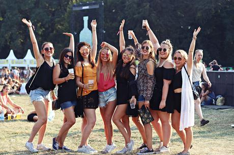 festival-sommer-lollapalooza-berlin-girls-outfits-outfit