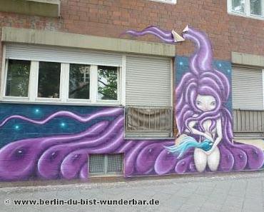 Street art in Berlin #52