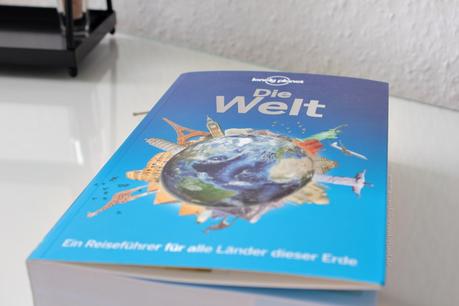 Blogger Box #edition travel the world - www.josieslittlewonderland.de - lonely planet the world, reiseführer