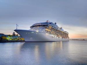 Oceania Cruises_Marina_Nassau-1