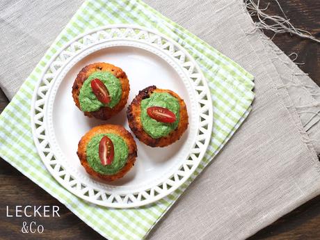 Tomaten Cupcakes mit Rucola Frischkäsetopping Kampf der Köche, Sat.1, Sat 1, Chakall, Tina Kollmann, Tina Kollmann, Fürth, LECKER&Co, leckerundco, LECKER und Co, Lecker & Co, Cupcakes, Tomaten Cupcakes, Rucola Frischkäse, Herzhaft backen, Rezept, Foodblogger, Foodblog Fürth, Tina Kollmann Foodbloggerin