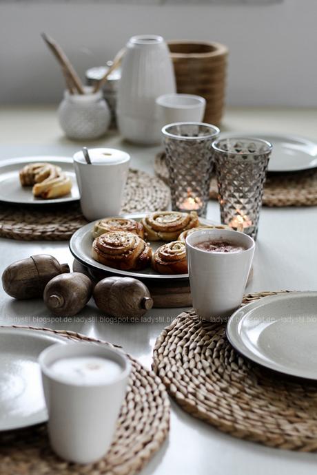 Kanelbullar Zimtschnecken nach einem Original-Rezept aus Schweden,Table Setting Herbst, Tischdeko