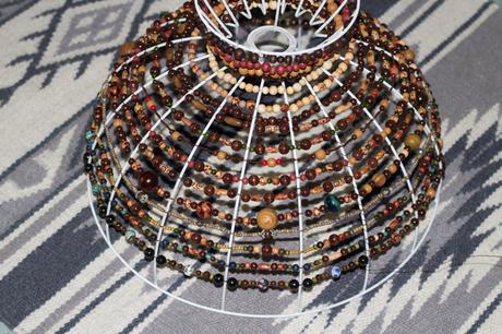 DIY | Boho Gypsy inspirierten Lampenschirm mit Holzperlen und Quasten selber machen