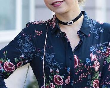 Outfit: Floral Maxi Dress from Zara, Choker and Furla