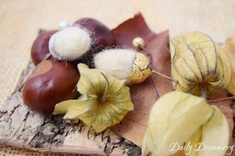 Glänzende Filzeicheln – elegante Herbstdeko