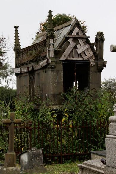 brest-friedhof-verfallenes-mausoleum-5