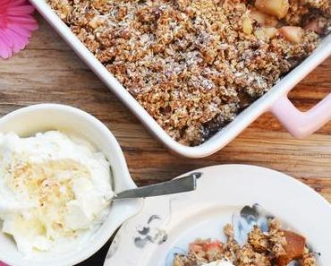 Glückliche Streusel! Gesunder Crumble mit Mango-Avocado-Eis