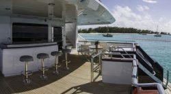 Die drei Decks der Yacht M3 - ein Luxusgeschenk - bieten tolle Aussichten
