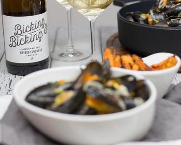 Miesmuscheln mit Süßkartoffelpommes – Moules frites [mit Weinbegleitung – Enthält Werbung]