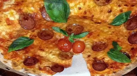 Kuriose Feiertage - 12. November - Pizza-mit-allem-Möglichen-außer-Anchovis–belegt-Tag – der amerikanische National Pizza with the Works Except Anchovies Day - 2 (c) 2014 Sven Giese