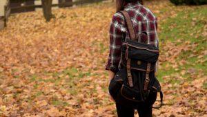 [OOTD] Hat & Backpack* – Casual Autumn Day