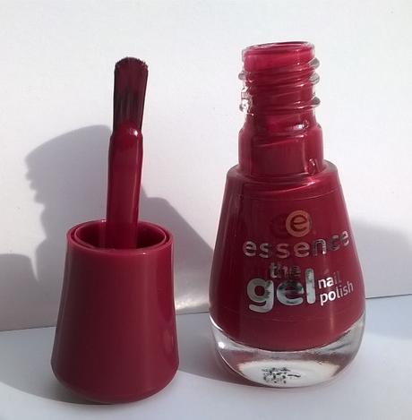 [Review] essence the gel nail polish 73 more than a feeling + essence Ultra Gloss Nail Shine Top Coat :)