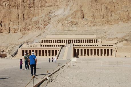 02_Tempel-der-Hatschepsut-Luxor-Aegypten-Nilkreuzfahrt