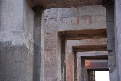 24_Zugang-zum-Haroeris-Heiligtum-Doppeltempel-Kom-Ombo-Nilkreuzfahrt-Nil-Aegypten