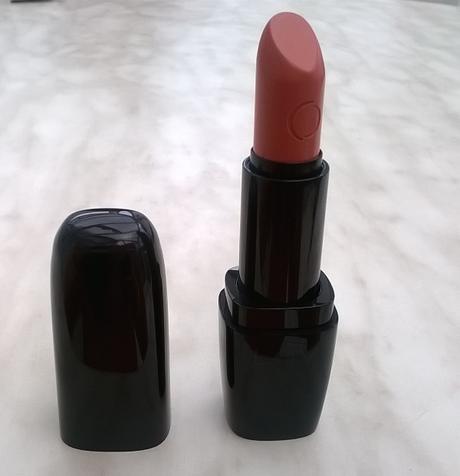 [Review] L.O.V LIPaffair COLOR & CARE Lipstick 500 Sina's Nude + Zendium Complete Protection Zahncreme :)