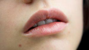 [Review] Medipharma Cosmetics Hyaluron Lippen-Volumenpflege „marsala“* | VERLOSUNG