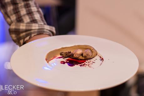 Anrichten AEG, Taste Academy, Note to Tail, Nose to Tail 2.0, Luci, Ludwig Maurer, Electrolux, Nürnberg, Highfoodality, High Foodality, Insane in the Kitchen, Holla die Kochfee, Hola die Kochfee, Tina Kollmann, LECKER&Co, Lecker und co, leckerundco, Foodblogger, Fürth, Blogger, Foodblog, Rezept, Kochkurs. Koch kurs, Kochkurs Nürnberg, Kochkurs Fürth, Kochkurs AEG, Ente, Waller, Wels, Metzelsuppe, Brie, Mispeln, Mispel, Maronen, unterwegs, Kronfleisch