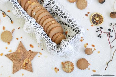 selbstgemachte Spekulatius / homemade Speculoos (Biscoff) Cookies #christmassythingsbyverena