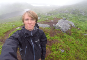 Wandern auf den Lofoten - Ein Tag als Höhlenforscher