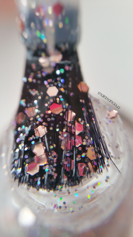 Manhattan -glitter nail polish disco diva 110