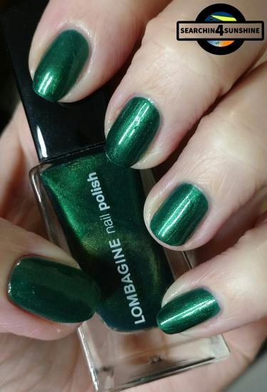 [Nails] NailArt-Dienstag: Weihnachten mit LOMBAGINE nail polish 13 x-mas green
