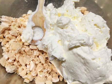 Last Minute Dessert-Idee: Crunchy Cream Festtags-Parfait