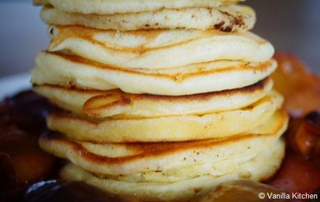 Mini-Pancakes mit Ricotta und Zitrone