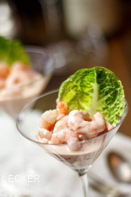 shrimps cocktail schrimp, shrimp, schrimps, shrimps, schrimps cocktail, cocktail, vorspeise, cocktail soße, cocktail sauce, sauce, aperitiv, tina kollmann, foodblogger, lecker und co, leckerundco, LECKER&Co, lecker co, Foodblog Nürnberg, Foodblog Fürth, Cocktail sauce rezept, cocktail rezept, shrimp cocktail rezept, sauce rezept, shrimps cocktail rezept, cocktail sauce einfach, cocktail soße einfach