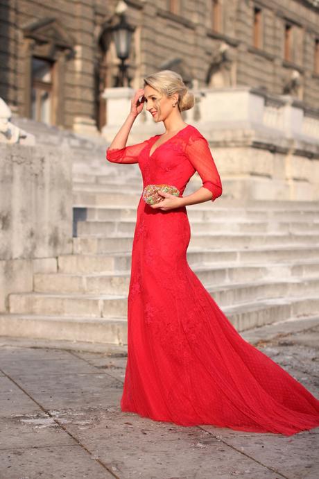 Red mermaid lace evening gown