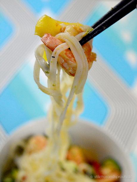 Mango Garnelen Curry Noodle Bowl
