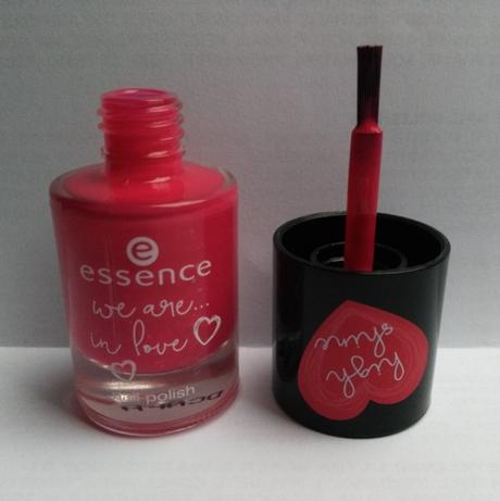 essence we are ... in love nail polish 02 Pink Party only with you (LE) + essence we are ... awesome multicolour blush 01 You & me = awesome (LE) + Backstage Make up Gewinn :)
