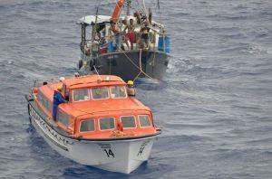 phoenix_albatros_rescuefisherboat